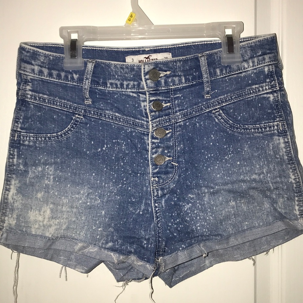 ❤️HOLLISTER HIGH WAISTED SHORTS❤️